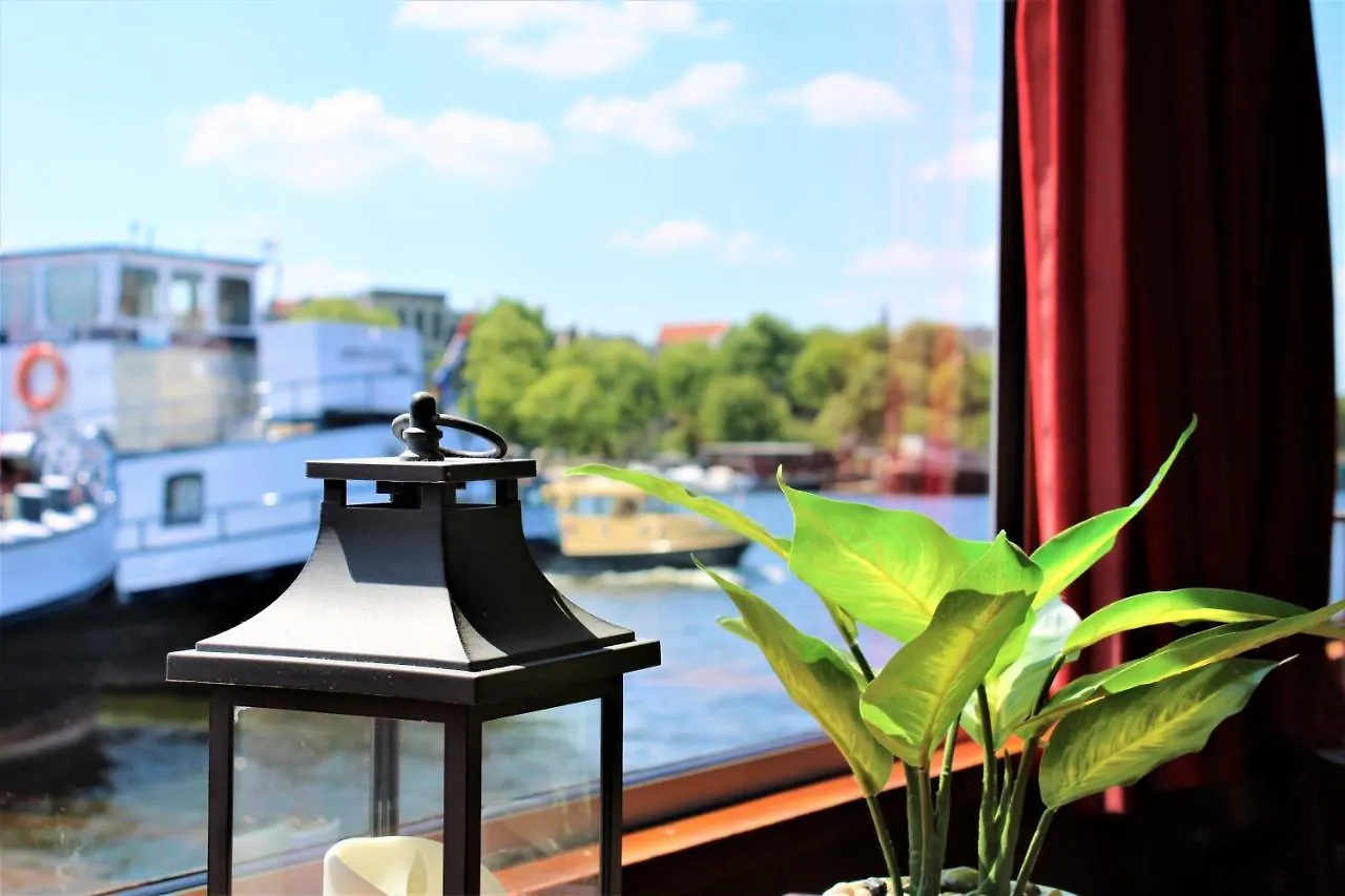 Botel Vita Nova Amsterdam
