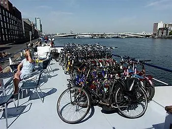Vita Nova Amsterdam Botel