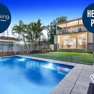  Holiday home Manly Oasis, 5bd, 3 King Bd,pool Australia